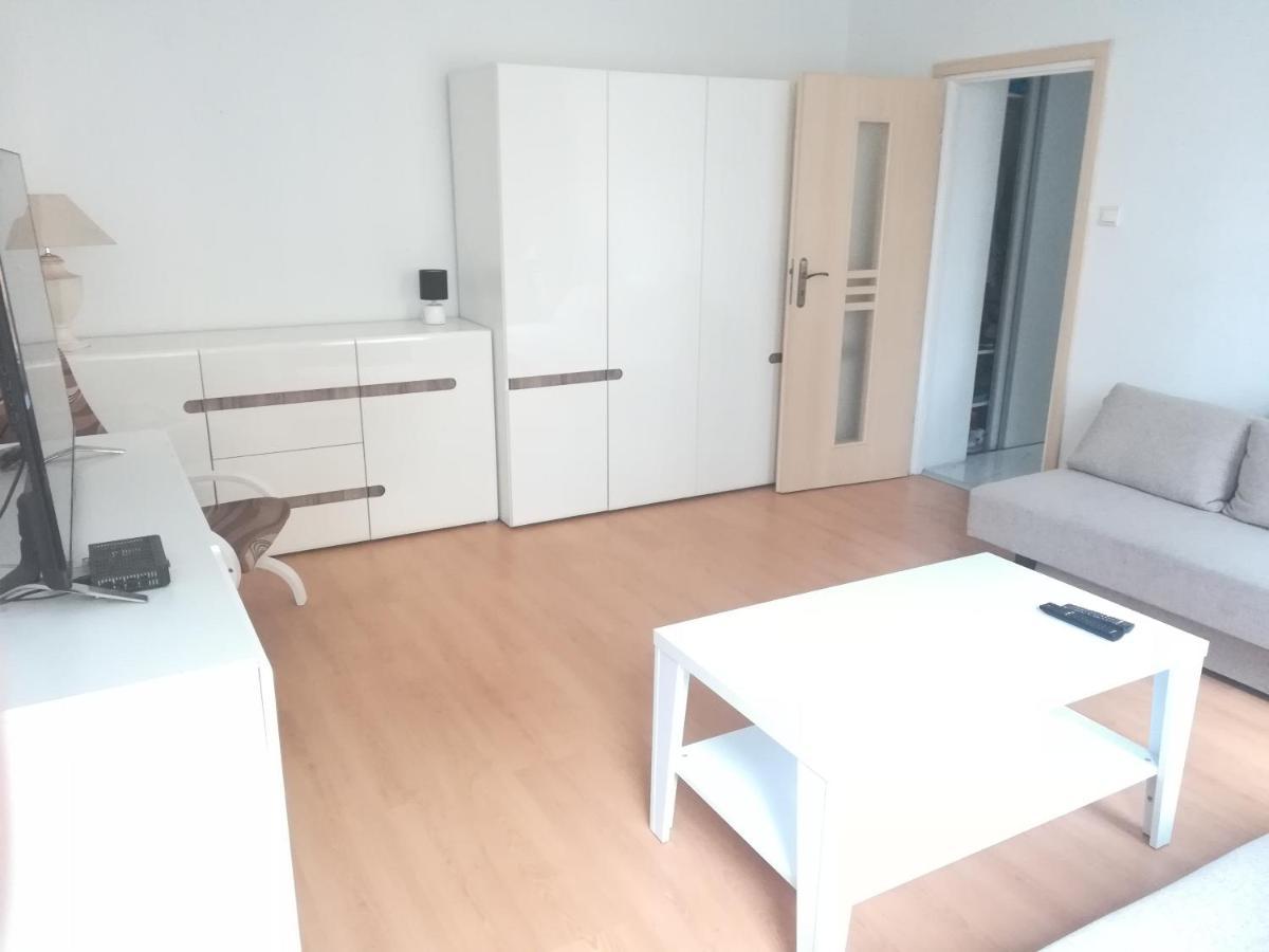 דירות Apartament Blisko Morza Kolobrzeg-Podczele מראה חיצוני תמונה